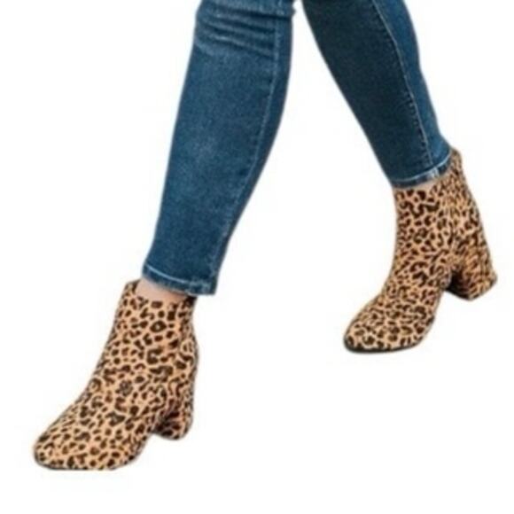 Bar III Women’s Booties Gatlin Block Heel Ankle Leopard Print Fabric Upper 5.5M - Picture 8 of 14